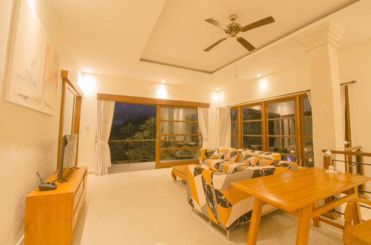 Luxury Ada Padi *